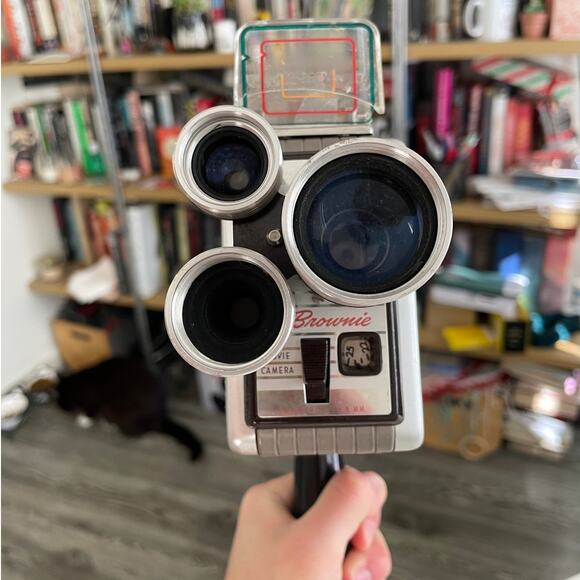 Vintage Kodak Brownie 3 Lens 8mm Camera w/ handle - cracked viewfinder, untested - Picture 5 of 6